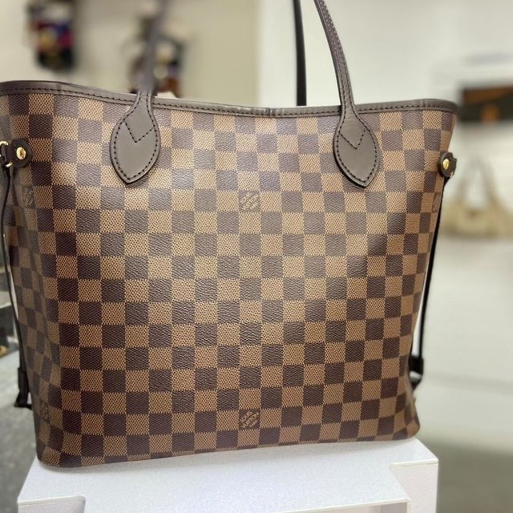 Louis Vuitton Damier Ebene Neverfull MM